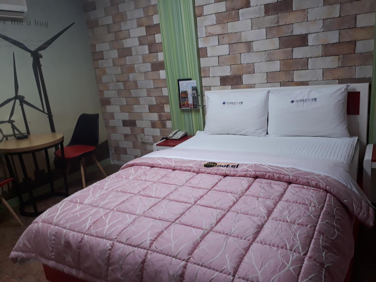 Diamond Motel Sacheon Εξωτερικό φωτογραφία
